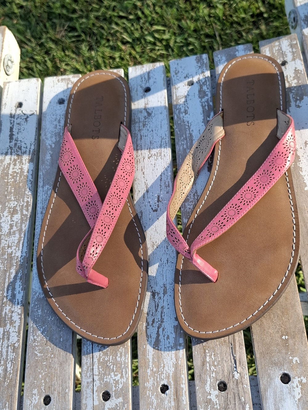 Talbots Pink Laser-Cut Leather Thong Sandals
